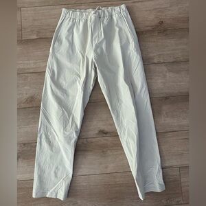 Lululemon off white cargo pants women small